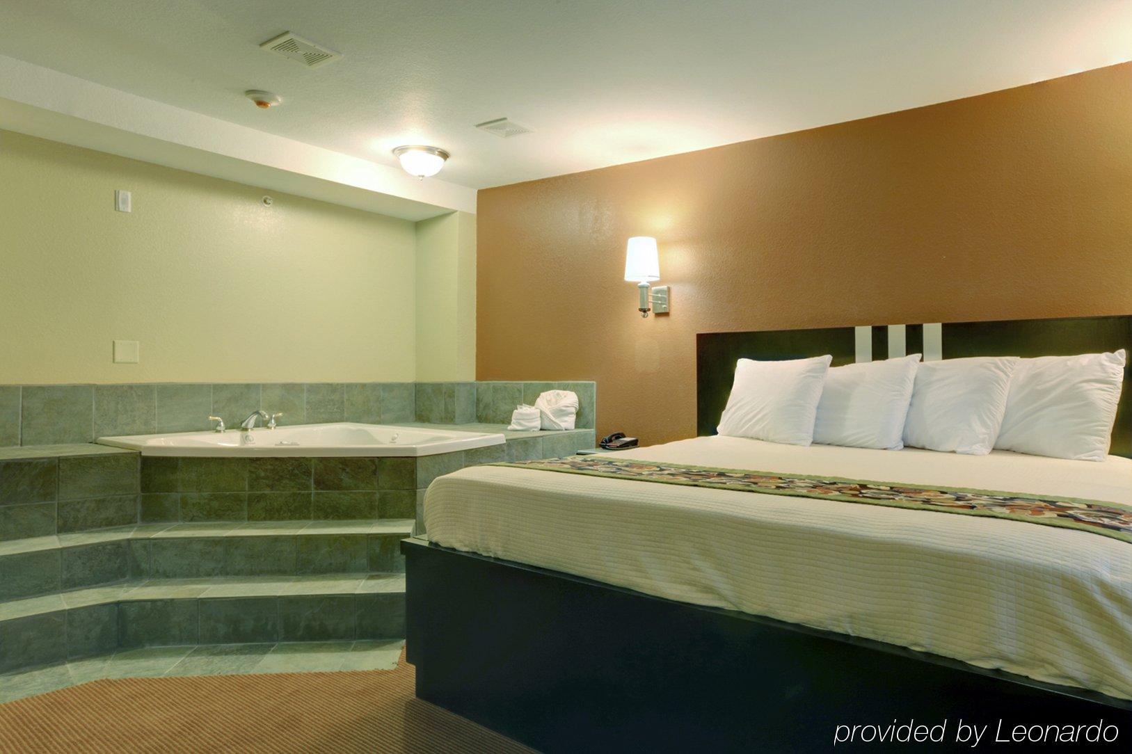 Americas Best Value Inn Caldwell Экстерьер фото