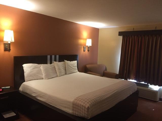 Americas Best Value Inn Caldwell Экстерьер фото
